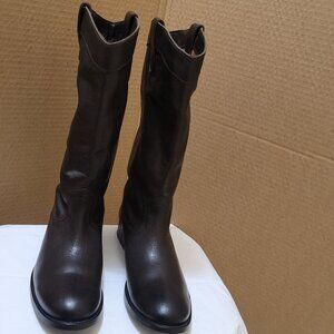 Brown Women's Cowboy Boots, size 8, brand new